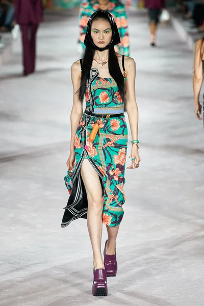 Look 22